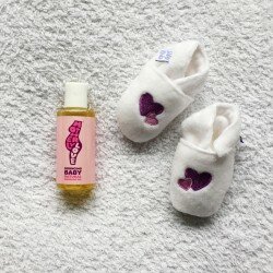 baby gift set purple hearts 2